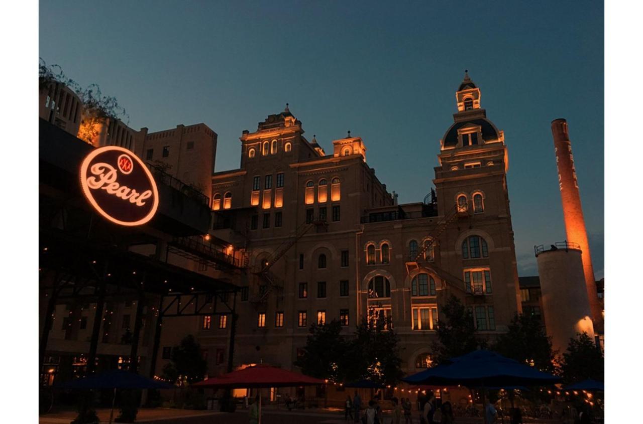 Stunning Cozy Downtown Guesthouse San Antonio Exteriör bild